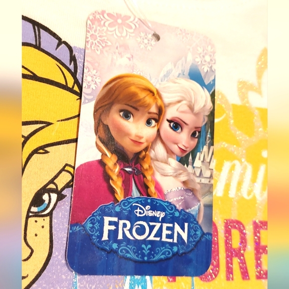 🔥SALE🔥 Disney Frozen Girl's T-shirt NWT Sizes M (10/12), L (14) & XL (16) - Picture 3 of 6